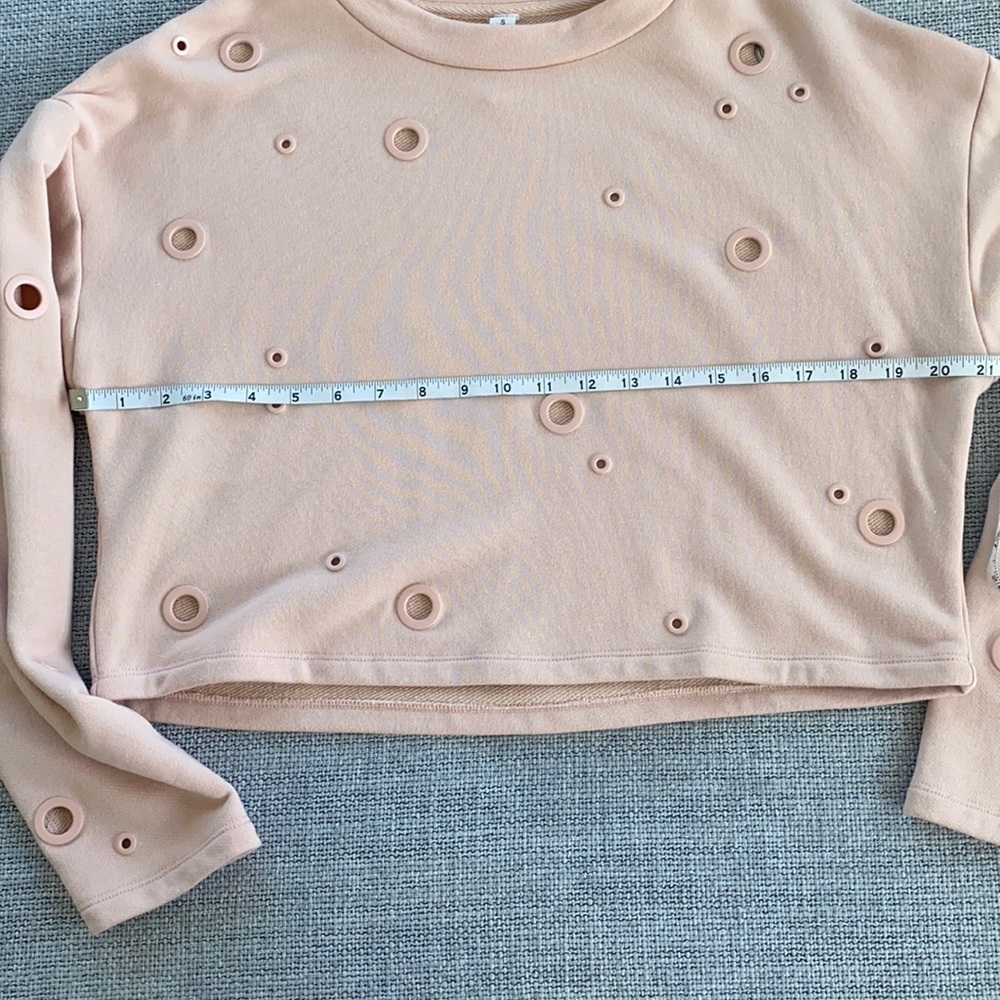 Alo Yoga Cadence Pullover in Nectar - Picture 6 of 11
